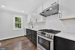 7426 Hallcrest Dr, McLean, VA 22102 - Photo 7