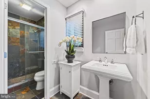 1427 Green Run Ln, Reston, VA 20190 - Photo 29