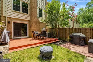 9944 Whitewater Dr, Burke, VA 22015 - Photo 47
