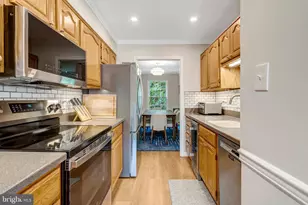 9944 Whitewater Dr, Burke, VA 22015 - Photo 11
