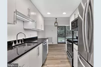 2200 Castle Rock Square #2B, Reston, VA 20191 - Photo 3