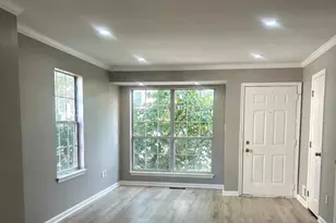 14220 Autumn Cir, Centreville, VA 20121 - Photo 3