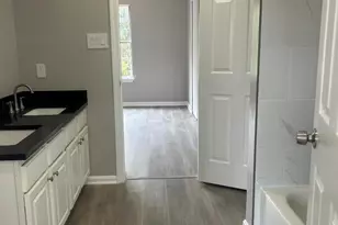 14220 Autumn Cir, Centreville, VA 20121 - Photo 11