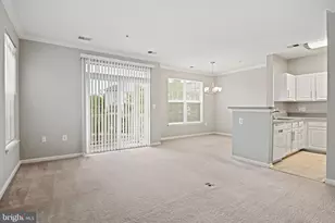 13142 Marcey Creek Rd, Herndon, VA 20171 - Photo 5