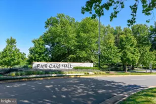 4142 Fountainside Ln, Fairfax, VA 22030 - Photo 45