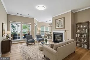 4142 Fountainside Ln, Fairfax, VA 22030 - Photo 3