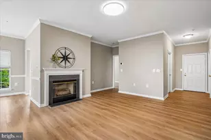 4142 Fountainside Ln, Fairfax, VA 22030 - Photo 5
