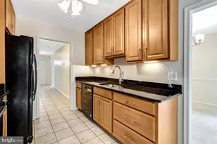 7719 Bristol Square Ct, Springfield, VA 22153 - Photo 23