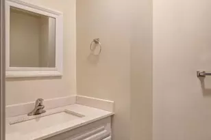 7719 Bristol Square Ct, Springfield, VA 22153 - Photo 5