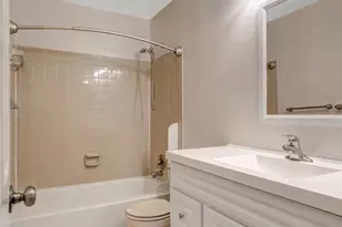 7719 Bristol Square Ct, Springfield, VA 22153 - Photo 33