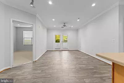 9480 Virginia Center Boulevard #10, Vienna, VA 22181 - Photo 11