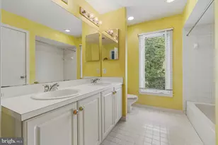 1104 Water Pointe Ln, Reston, VA 20194 - Photo 29