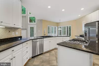 1104 Water Pointe Lane, Reston, VA 20194 - Photo 9