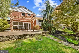 6523 Kerns Rd, Falls Church, VA 22044 - Photo 33