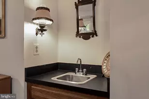 8218 Cedar Landing Ct, Alexandria, VA 22306 - Photo 37