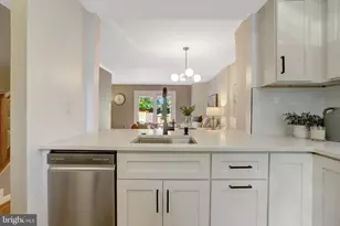 6520 Brick Hearth Ct, Alexandria, VA 22306 - Photo 7