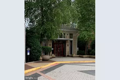 9480 Virginia Center Boulevard #102, Vienna, VA 22181 - Photo 1