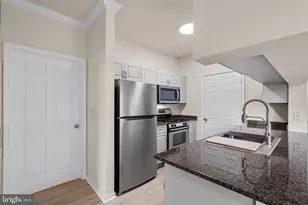 12933 Centre Park Cir, Herndon, VA 20171 - Photo 13