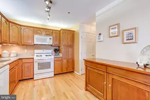 11707 Tumbrel Ct, Fairfax, VA 22030 - Photo 11