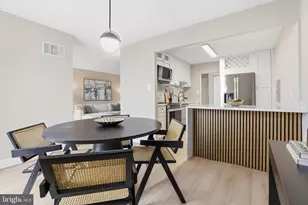 2311 Pimmit Dr, Falls Church, VA 22043 - Photo 9