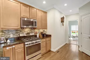 2862 Rosemary Ln, Falls Church, VA 22042 - Photo 19