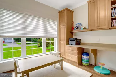 2862 Rosemary Lane, Falls Church, VA 22042 - Photo 5