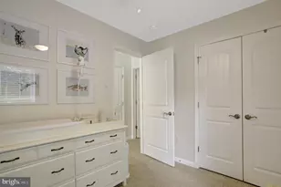 2862 Rosemary Ln, Falls Church, VA 22042 - Photo 29