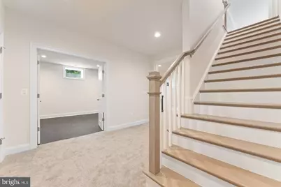 129 Woodview Circle SW, Vienna, VA 22180 - Photo 11