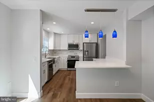 10413 Todman Landing Ct, Burke, VA 22015 - Photo 13