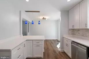 10413 Todman Landing Ct, Burke, VA 22015 - Photo 17
