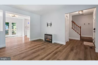 10413 Todman Landing Court, Burke, VA 22015 - Photo 7