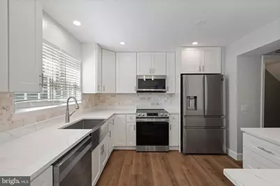 10413 Todman Landing Court, Burke, VA 22015 - Photo 15