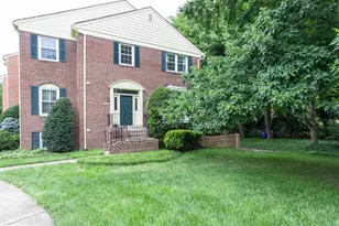 6859 Williamsburg Pond Ct, Falls Church, VA 22043 - Photo 1