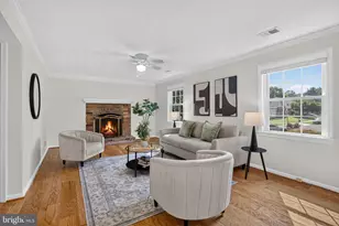 6837 Lamp Post Ln, Alexandria, VA 22306 - Photo 3