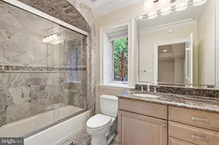 1239 Daleview Dr, McLean, VA 22102 - Photo 43