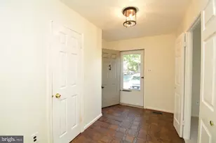 7378 Jiri Woods Ct, Springfield, VA 22153 - Photo 5