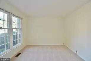 7378 Jiri Woods Ct, Springfield, VA 22153 - Photo 9