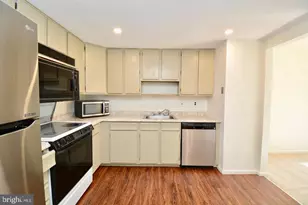 7378 Jiri Woods Ct, Springfield, VA 22153 - Photo 11