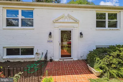 6916 Southridge Drive, McLean, VA 22101 - Photo 3