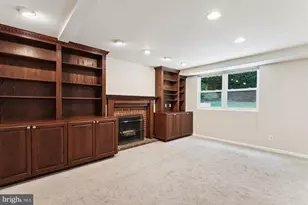 6916 Southridge Dr, McLean, VA 22101 - Photo 35