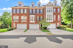 4370 Patriot Park Ct, Fairfax, VA 22030 - Photo 3