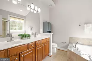 4370 Patriot Park Ct, Fairfax, VA 22030 - Photo 35