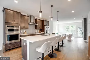 10800 Willow Ter, Fairfax, VA 22030 - Photo 5