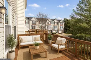 5957 Earlston Ct, Alexandria, VA 22315 - Photo 11
