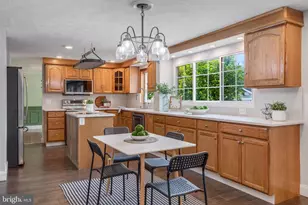 12306 Streamvale Cir, Herndon, VA 20170 - Photo 15