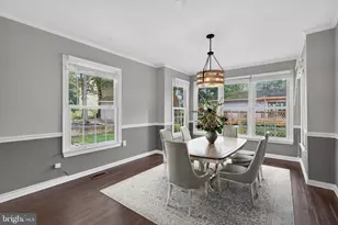 8811 Hayload Ct, Springfield, VA 22153 - Photo 9