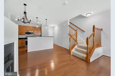 6055 Wicker Lane #127, Centreville, VA 20121 - Photo 3