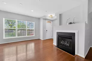 6055 Wicker Ln, Centreville, VA 20121 - Photo 7