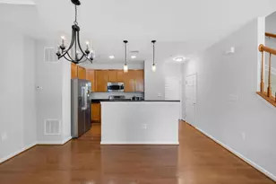 6055 Wicker Ln, Centreville, VA 20121 - Photo 9