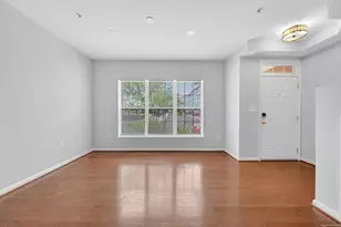 6055 Wicker Ln, Centreville, VA 20121 - Photo 5